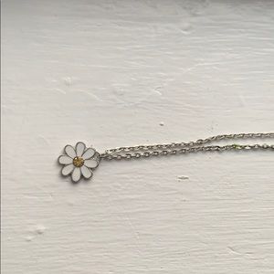 Daisy necklace